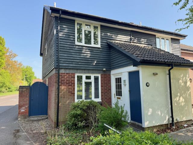 Wythemede, Foxley Fields, Binfield, RG42