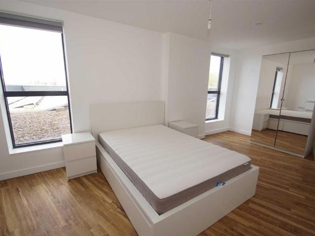 X1 Aire, Cross Green Lane, Leeds 2 bed apartment to rent £1,025 pcm £237 pw
