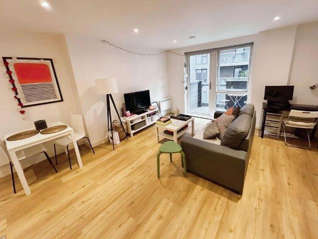 X1 Plaza, Every Street, Manchester 1 bed apartment to rent £1,225 pcm £283 pw