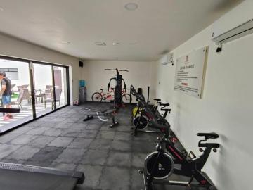 🌆  ¡Tu vida Premium en el corazón de la ciudad! Exclusivo departamento en CC Towers ✨