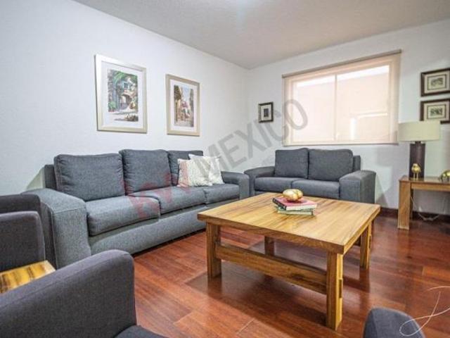 🏡 ✨  Casa remodelada en Lomas 3ra, 4 recámaras y estudio
