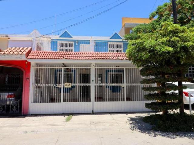🏡 ✨  Hermosa casa en venta en Fraccionamiento San Carlos ✨ 🏡