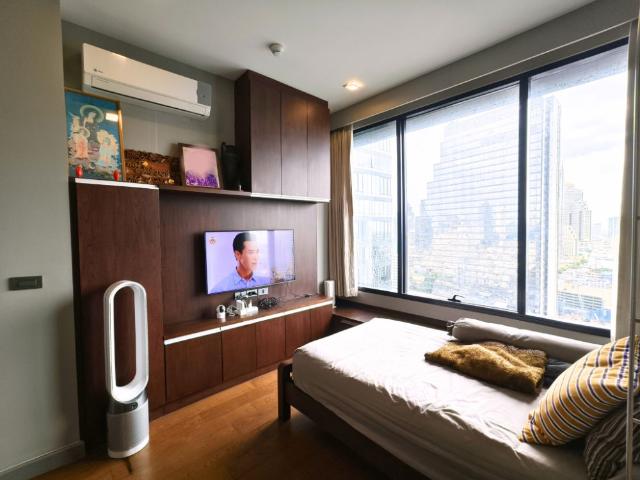 เอ็ม สีลม | ขายคอนโด 2 ห้องนอน HBH ST 167