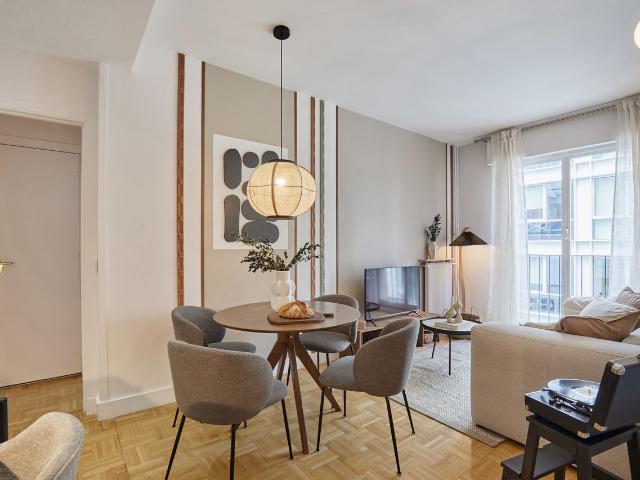 Xalea 2 bedrooms in Trocadéro, Paris Amsterdam Apartments for Rent