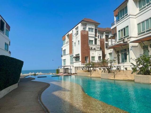 โอกาสสุดท้าย! บ้านพักตากอากาศสุดหรู ติดทะเลบางแสน พร้อมชายหาดส่วนตัว