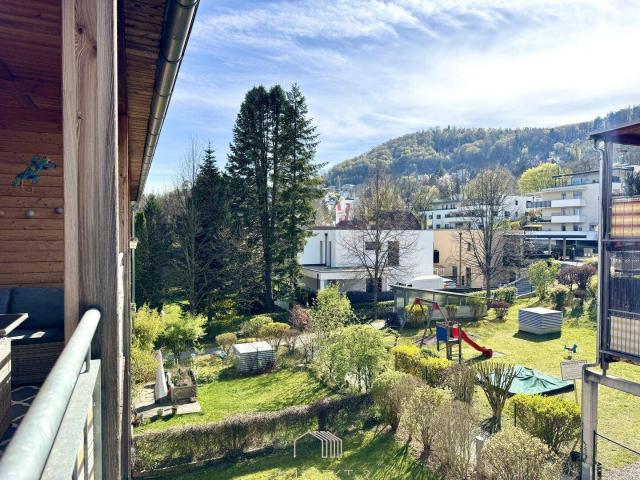 WESTBALKON: Geräumige 4 Zimmer Wohnung mit Tiefgarage in Wetzelsdorf