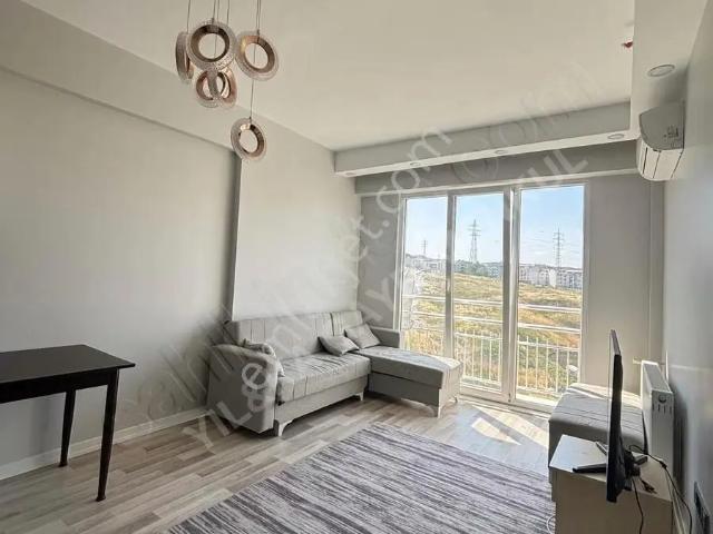 Yıl&ka Yapıdan Metrobüse Yakın 1+1 Full Eşyalı Kiralık Daire