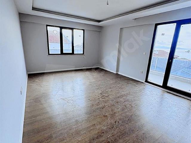 Yılandar Deniz Manzaralı Sıfır İskanlı 2+1 çok geniş Daire