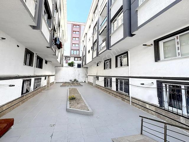 Yıldırım Yapı'dan Metrobüsün Dibinde 2+1 Eminevime Uygun Site İçerisinde Balkonlu Arakat Daire!