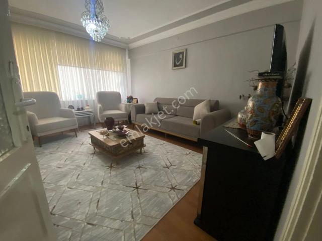 Yıldırım Yeşil'de Bakımlı 3+1 Daire 115m² Çift Cephe
