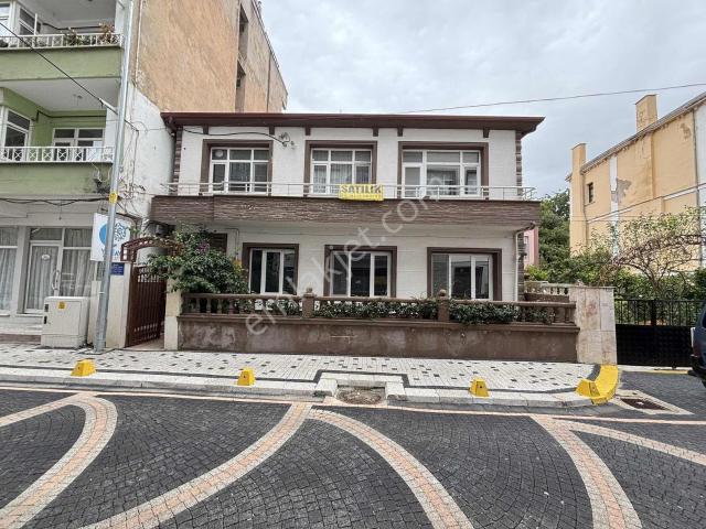 Yıldırım Emlak'tan Büyükcami Mahallesi Satılık 267 M2 2 Katlı Ev