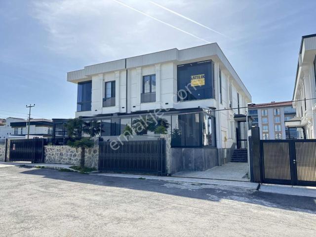 Yıldırım Emlaktan Mevlana Mahallesi Satılık 365 M² Villa