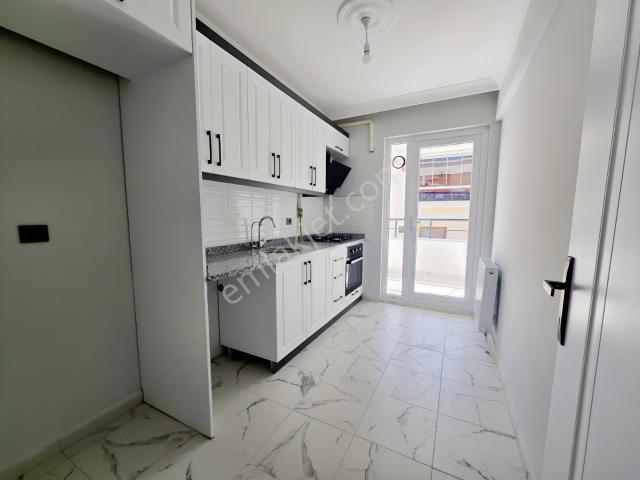 Yıldırım Kışla Yakını Ayrı Mutfaklı Kiralık Daire