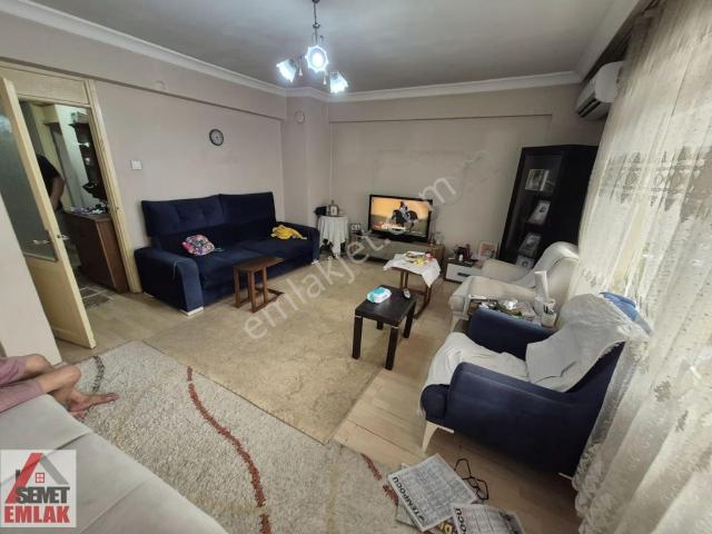 Yıldız Caddesi 3+1 Çift Cephe Satılık Daire