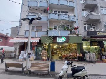 Yıldız Gayrimenkul'den Katlı Pazar Arkası Satılık 1.kat Daire