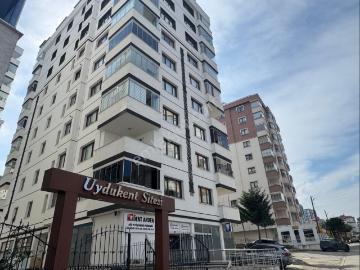 Yıldız Gayrimenkulden Satılık Fırsat Daire