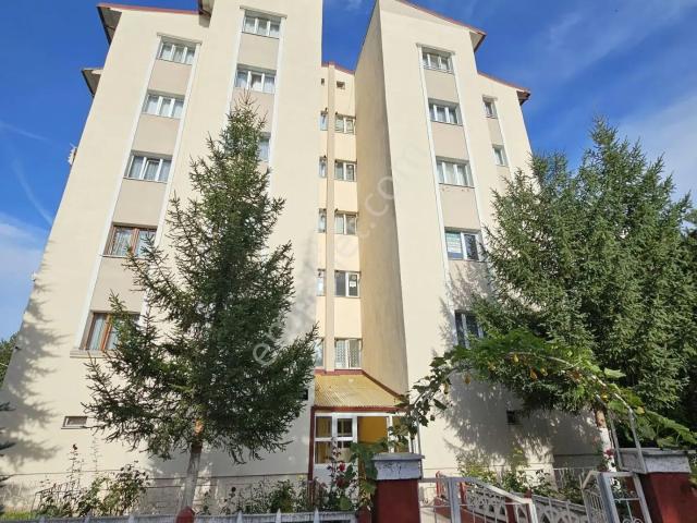 Yıldız Emlaktan Yenişehir Mahalle Kiralık 2,5+1 Ara Kat Asansörlü