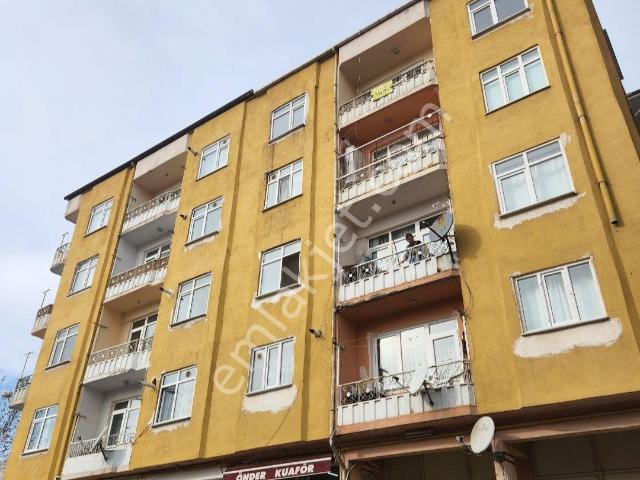Yıldız İnşaat Emlak'tan Satılık Geniş 2+1 Daire