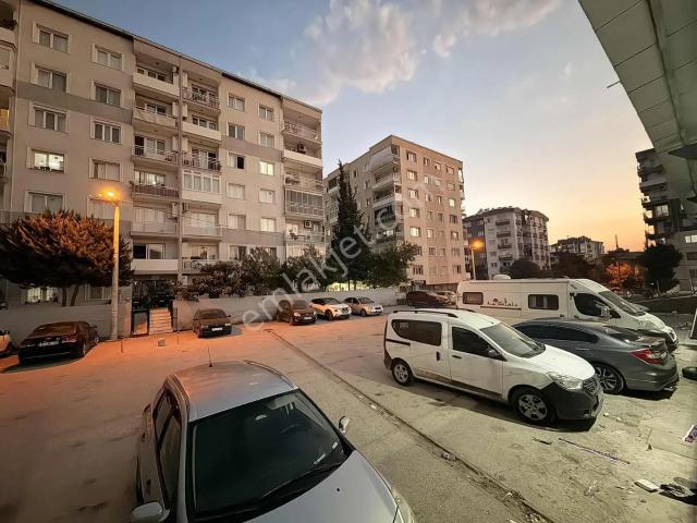 Yıldız Mahallesinde Full Tadilatlı Satılık 3+1 Daire