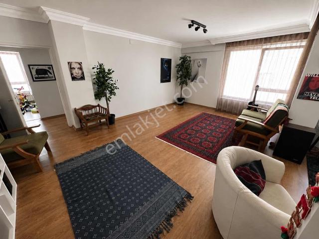 Yıldızevler Mesa Sitesi 3+1 4. Kat Atakule Yakını Asansörlü Boş!