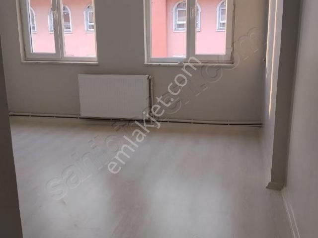 Yıldızkent Merkez Selimiye Karşı İçi Yapılı Kiralık Lüks Arakat