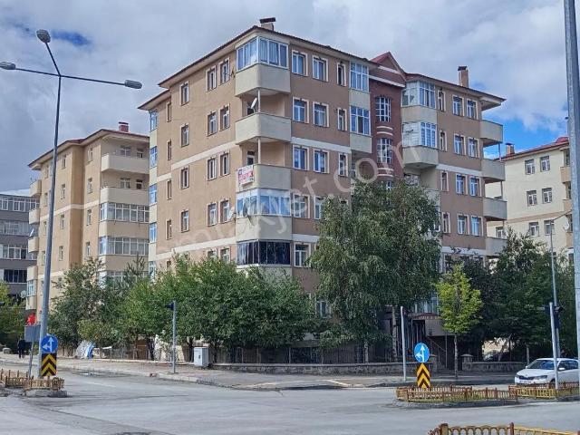 Yıldızkent Ramada Otel Arkasında Satılık 3+1 Daire