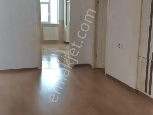 Yıldızkent'te 160 M² Geniş Ve Bakımlı 3+1 Satılık Daire