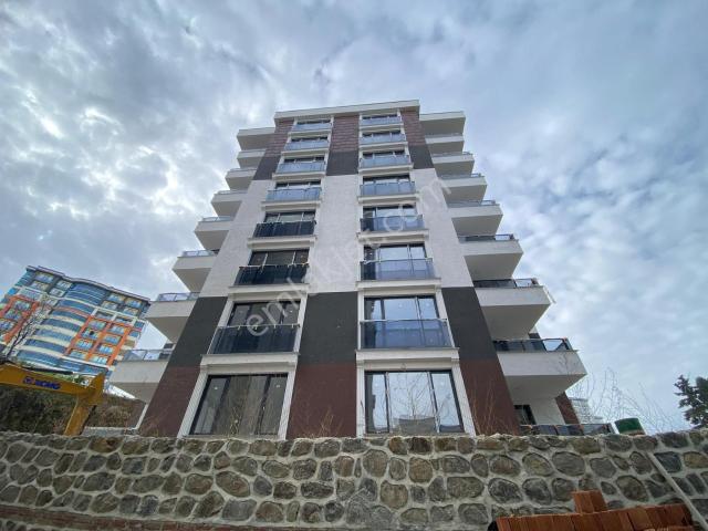 Yıldızlı Mahallesinde Harika Konum Satılık Sıfır Lüx Daire