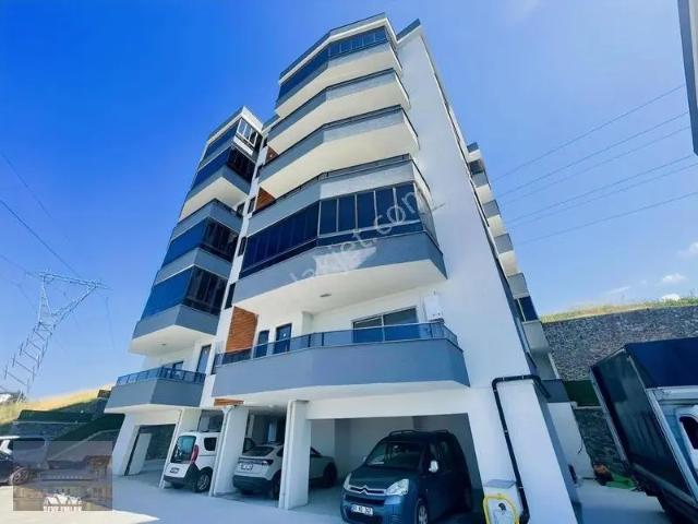 Yıldızlı'da Satılık 2+1 Sıfır Daire
