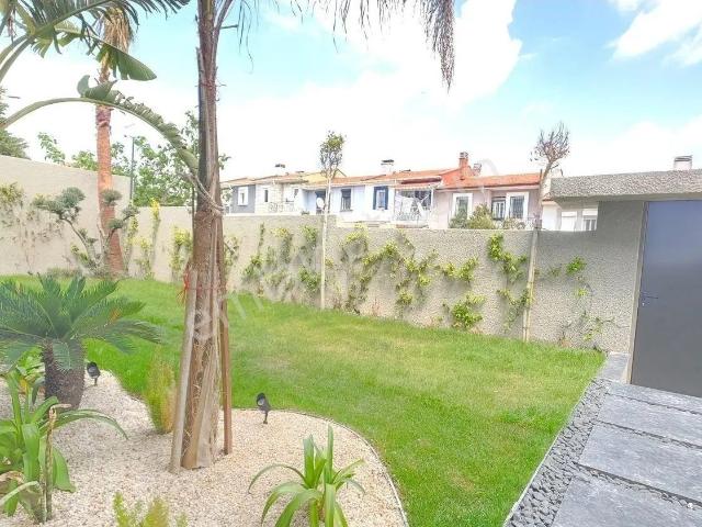 Yıllık Royal Alaçatıdan Alaçatı 4+1 Sıfır Villa Müstakil Havuzlu