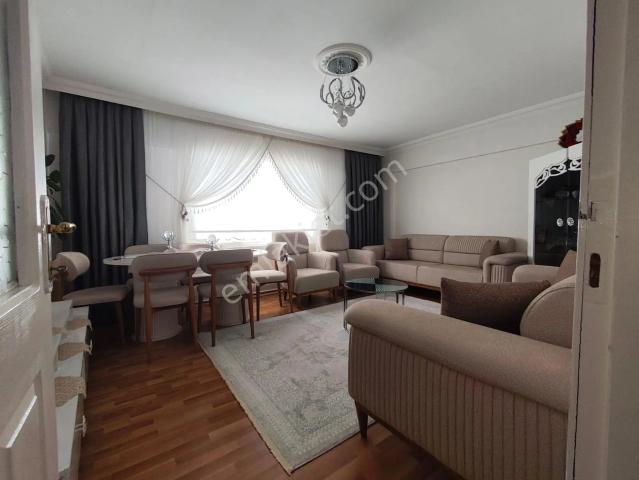 Yılmaz Gayrımenkulden 5+1 Teras Acık Kapalı Masrafsız Cadde Üzeri
