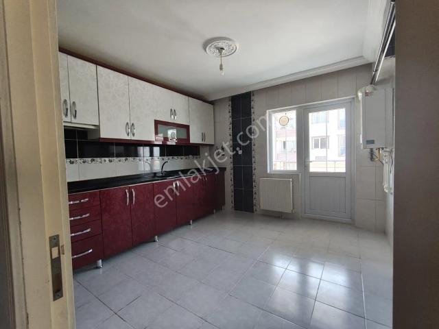 Yılmaz Gayrımenkulden Kıralık 1 Kat On Cep 130 Metre Kare Ful Yapılı Kıra 26 Bın
