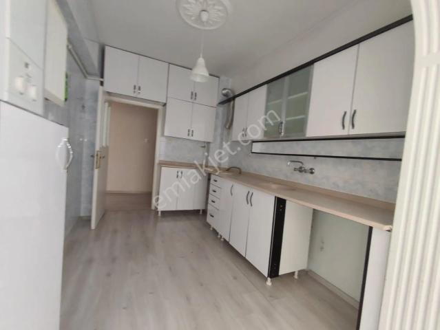 Yılmaz Gayrımenkulden Kıralık 2+1 Yüksek Giriş Yapılı Masrafsız Kıra 26 Bın