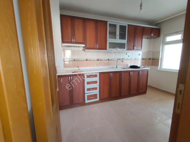 Yılmaz Gayrımenkulden Kıralık 2+1 Ful Yapılı Masrafsız 2 Ara Kat On Cephe