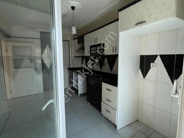 Yılmaz Gayrimenkulden Altındağ Beşikkaya Mah. 3+1 Asansörlü Ara Katta Kupon Kiralık Daire