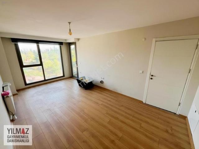 Yılmaz Gayrimenkulden Forev Sitesinde 85 M2 Daire