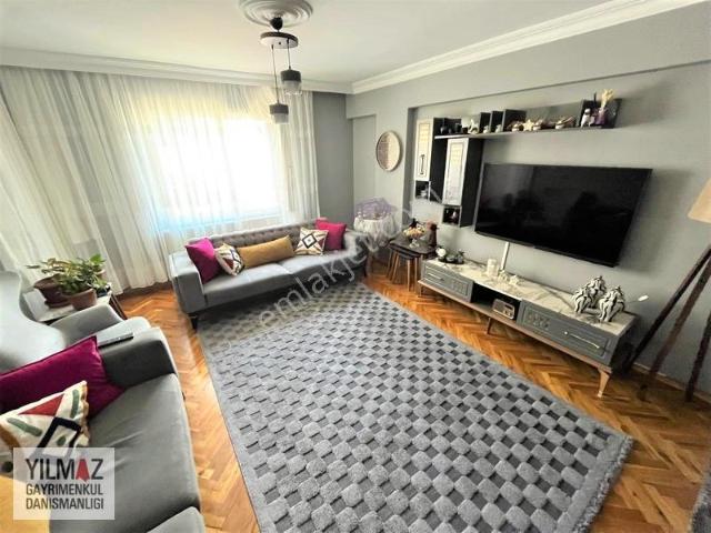 Yılmaz Gayrimenkulden Hürriyette 2+1 110 M2 Krediye Uygun 2.kat