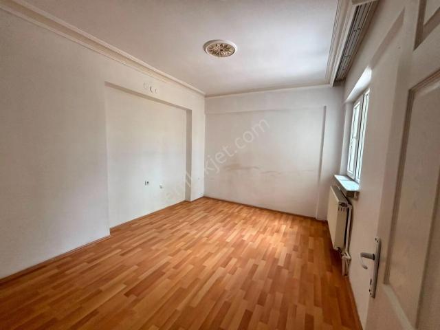 Yılmaz Gayrimenkul'den Osmanlı Mahallesin 28.000 ₺ Kiralık Daire