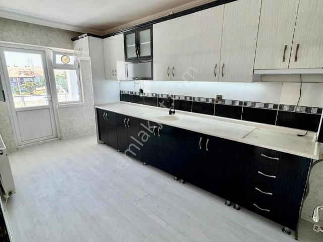 Yılmaz Gayrimenkul'den Malazgirt Mah. 3+1 Full Yapılı Kupon Daire