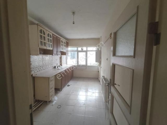 Yılmaz Gayrimenkul'den Plevne Mah. 2+1 Y Giriş 20.000 ₺ Kupon Kiralık Daire