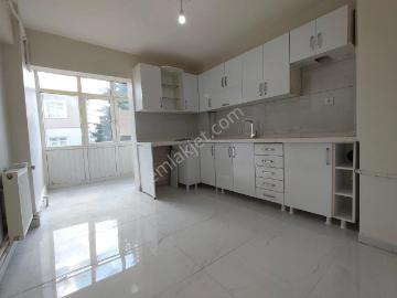 Yılmaz Gayrimenkulden Tandoğan Mah 3+1 Arakatta 135m2 Lüx Yapılı 4.149 Pazarlıklı Daire