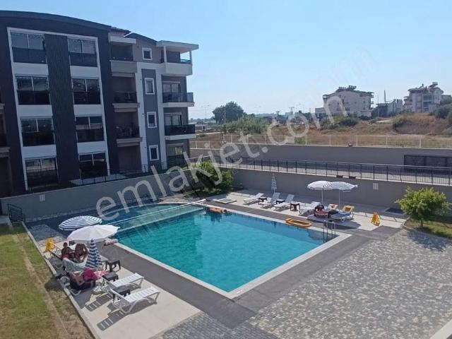 Yılmaz Emlaktan İlıcada Site İçinde. Havuzlu Kiralık