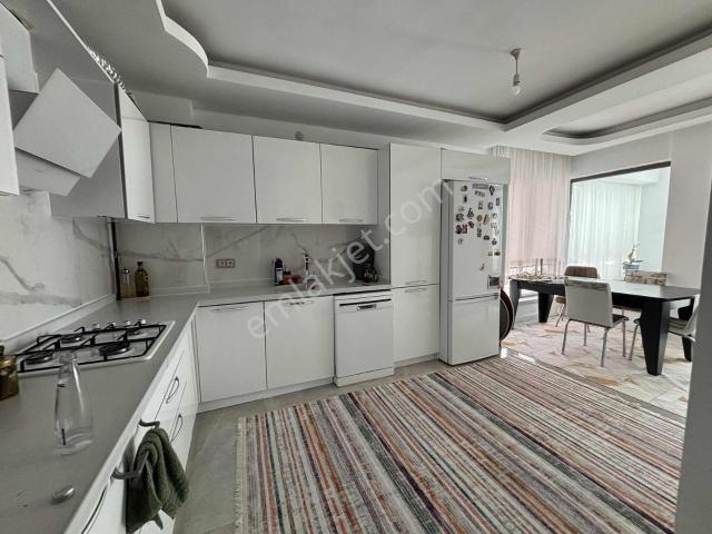 Yılmazer'den 1048. Cadde'de 4+1 Lüks Doğankule Sitesi Masrafsız!