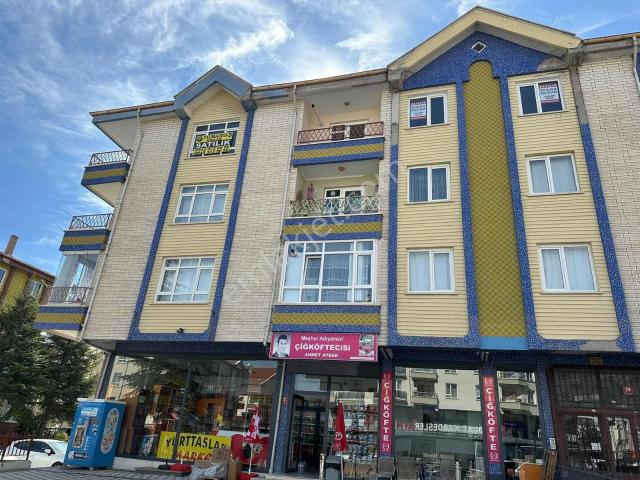 Yılmazer'den Karapürçek'de Cadde Üstü Ön Cephe Kök Tapu