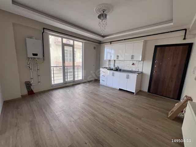 Y.SELİM MAH'DE 4 KATLI BİNADA YENİ YAPI RUHSATLI 1+1 DAİRE 48 M2