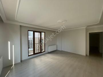 Y.yıl Mahallesinde Kiralık Site İçinde 3+1 Geniş Daire
