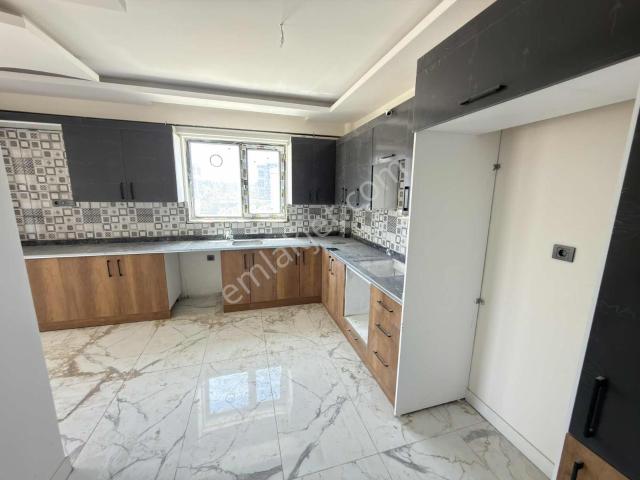 Yağızbey'den Tecde'de 4+1 Yapılı Sıfır Daire