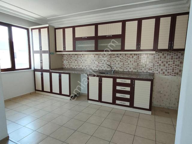 Yaşam Hastanesine Yakın Güney Cepheli Asansörlü Bakımlı Önü Açık