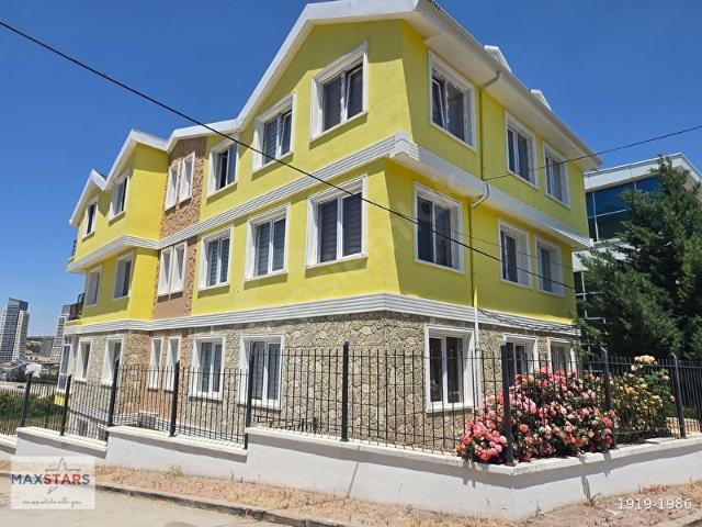 Yaşamkent'te 1+1 Eşyalı Satılık Daire