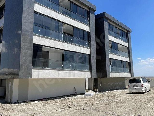 YAŞAMKENT'TE AKILLI EV TEKNOLOJİSİYLE PRESTİJLİ YAŞAM! 3+1 LÜKS
